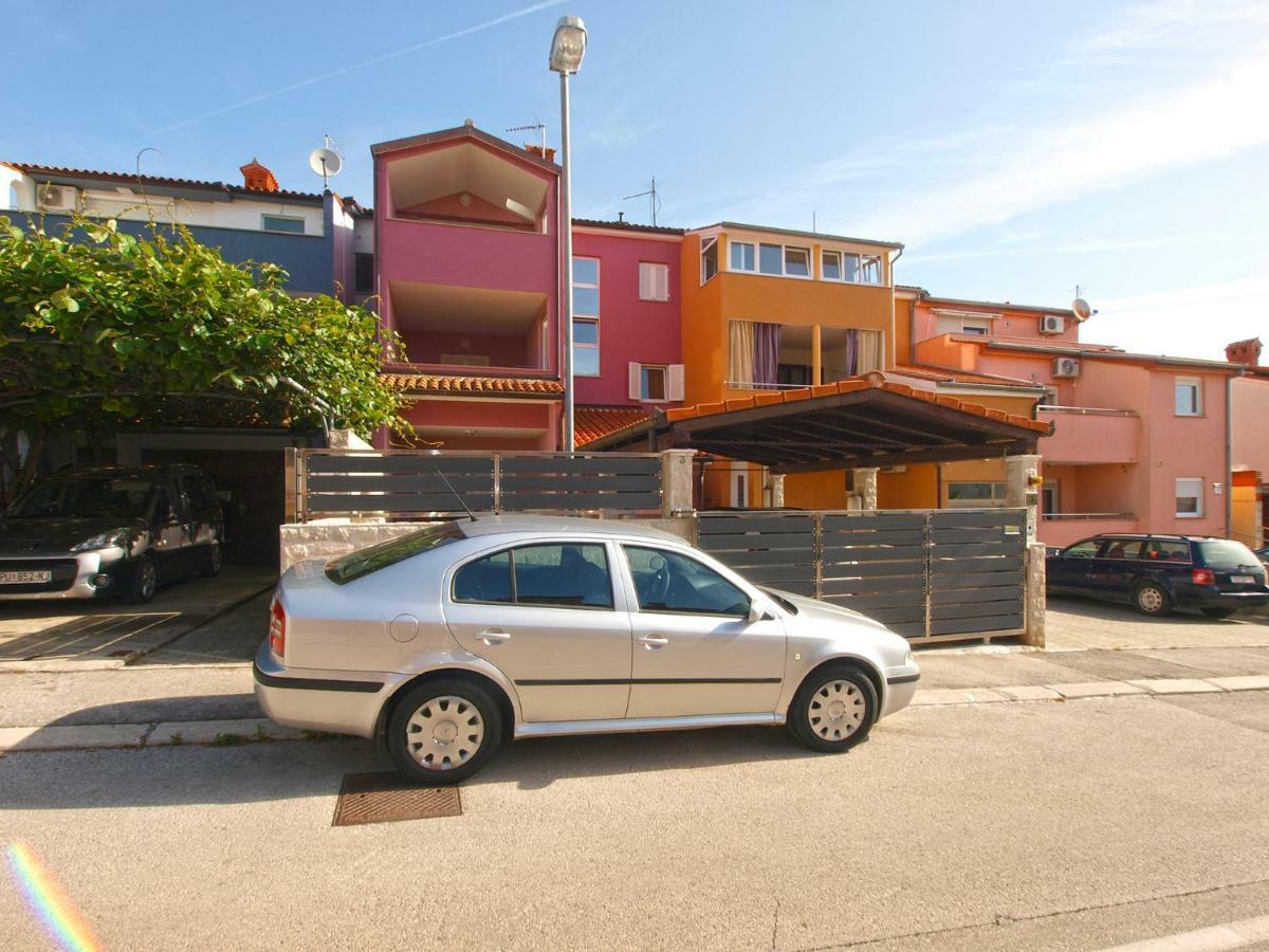 Apartments Oriana 898 Pula Bagian luar foto